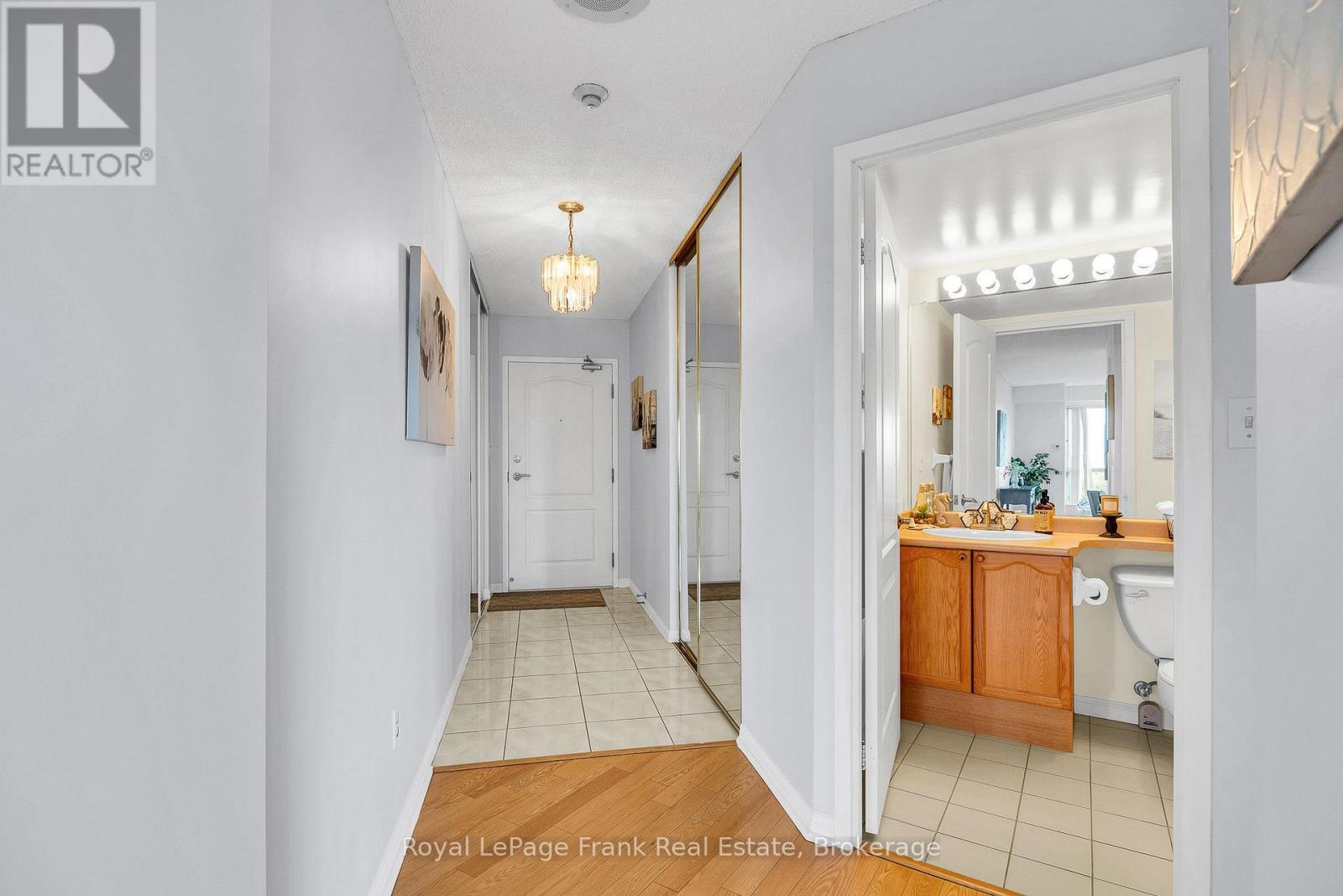 #602 712 ROSSLAND ROAD E - 8