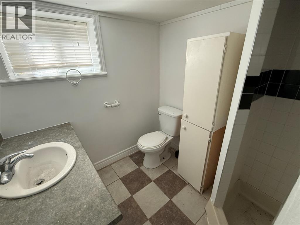 169 CHRISTINA STREET South - 24