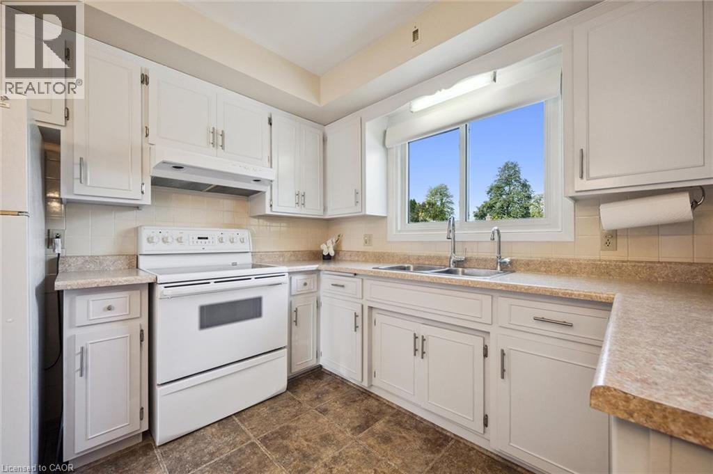 62 GIBSON Drive - Image 17