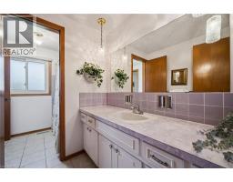 62 Gibson Drive, Kitchener, ON N2B2P4 Photo 25