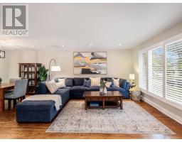 160 Holmcrest Trail, Toronto, ON M1C1V9 Photo 14