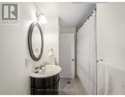 160 Holmcrest Trail, Toronto, ON M1C1V9 Photo 31
