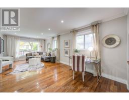 Laundry room - 19 Penwick Crescent, Richmond Hill, ON L4C5B3 Photo 10