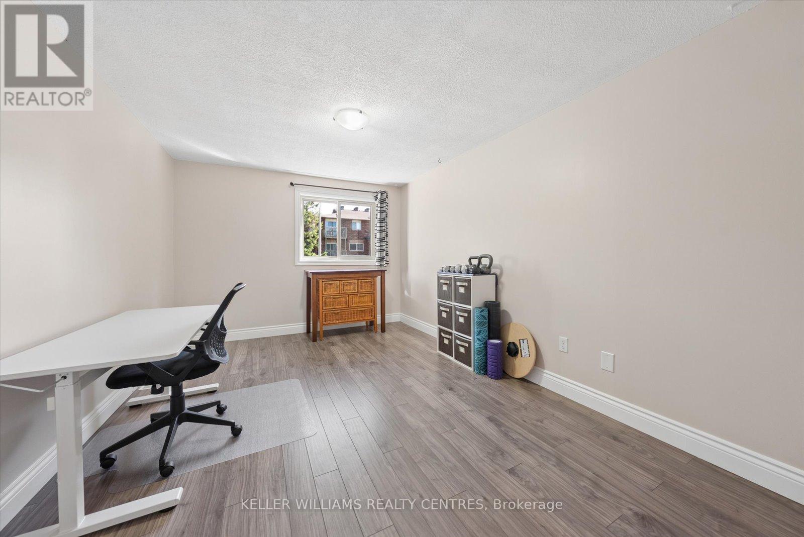 #19 6 MEADOW LANE - Image 30