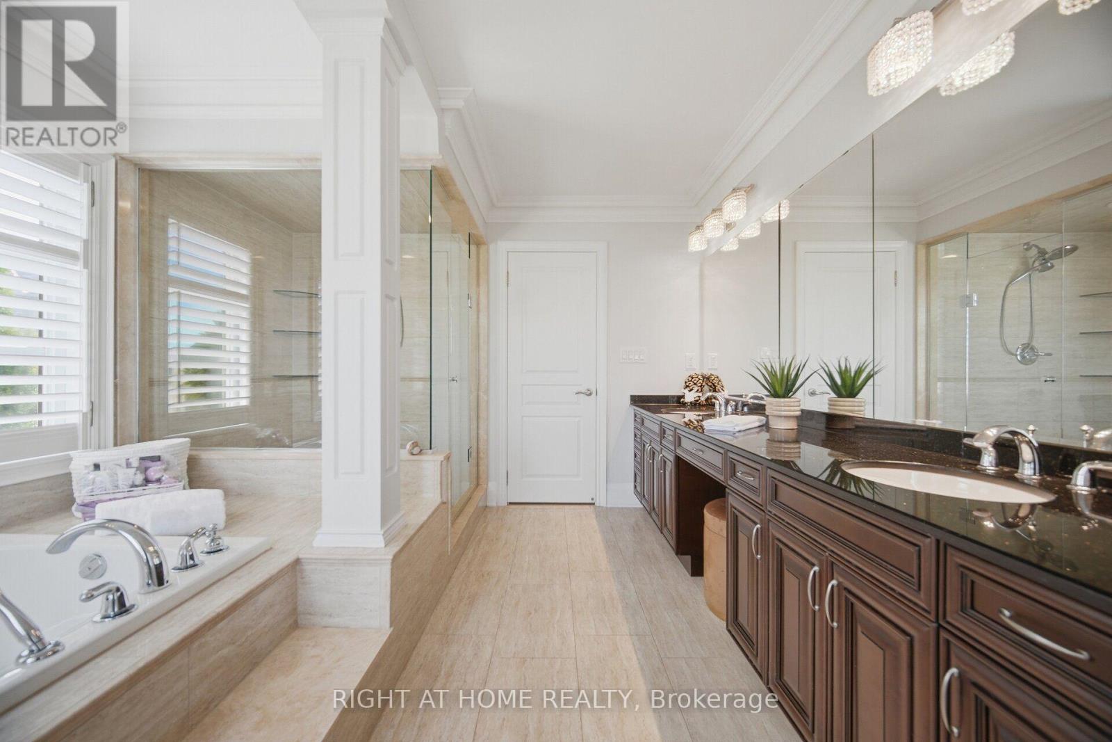 2122 LAW HILL GATE - Image 29