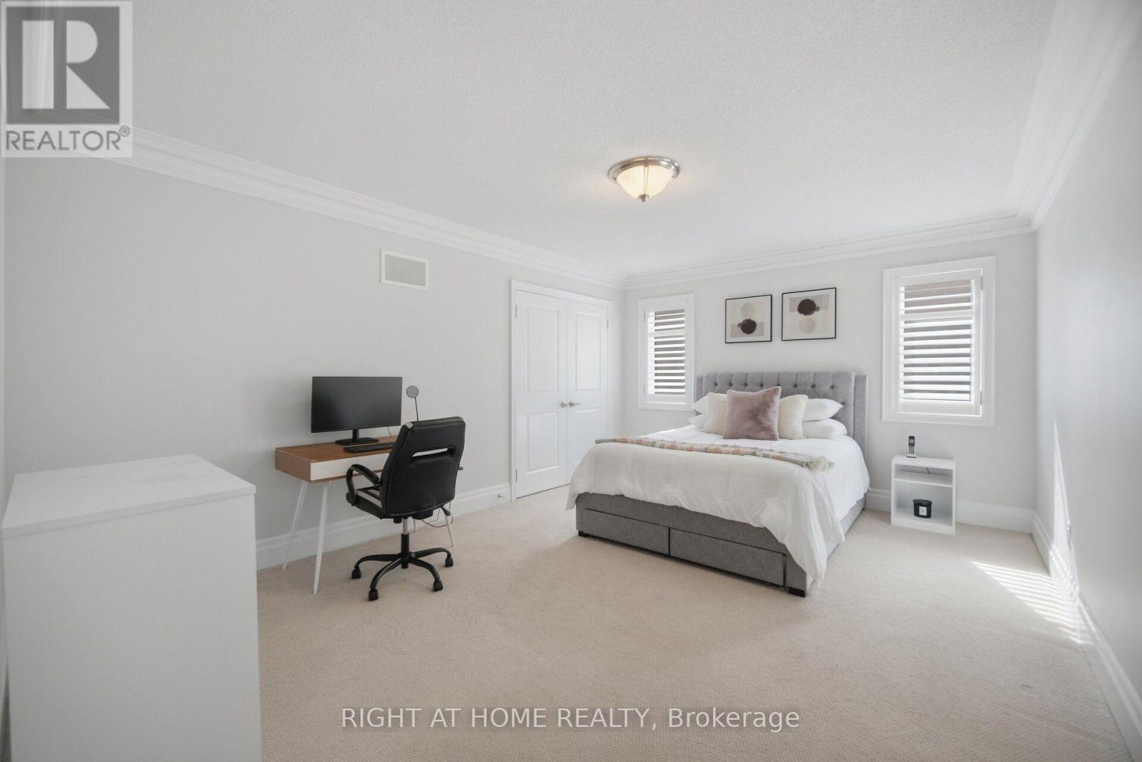 2122 LAW HILL GATE - Image 39