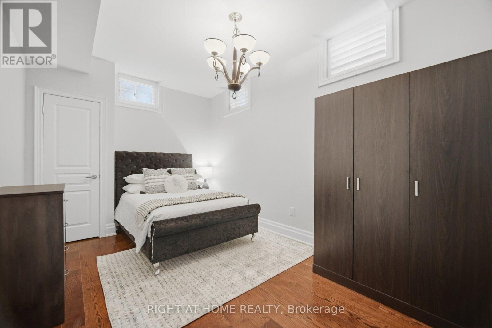 2122 LAW HILL GATE - Image 48