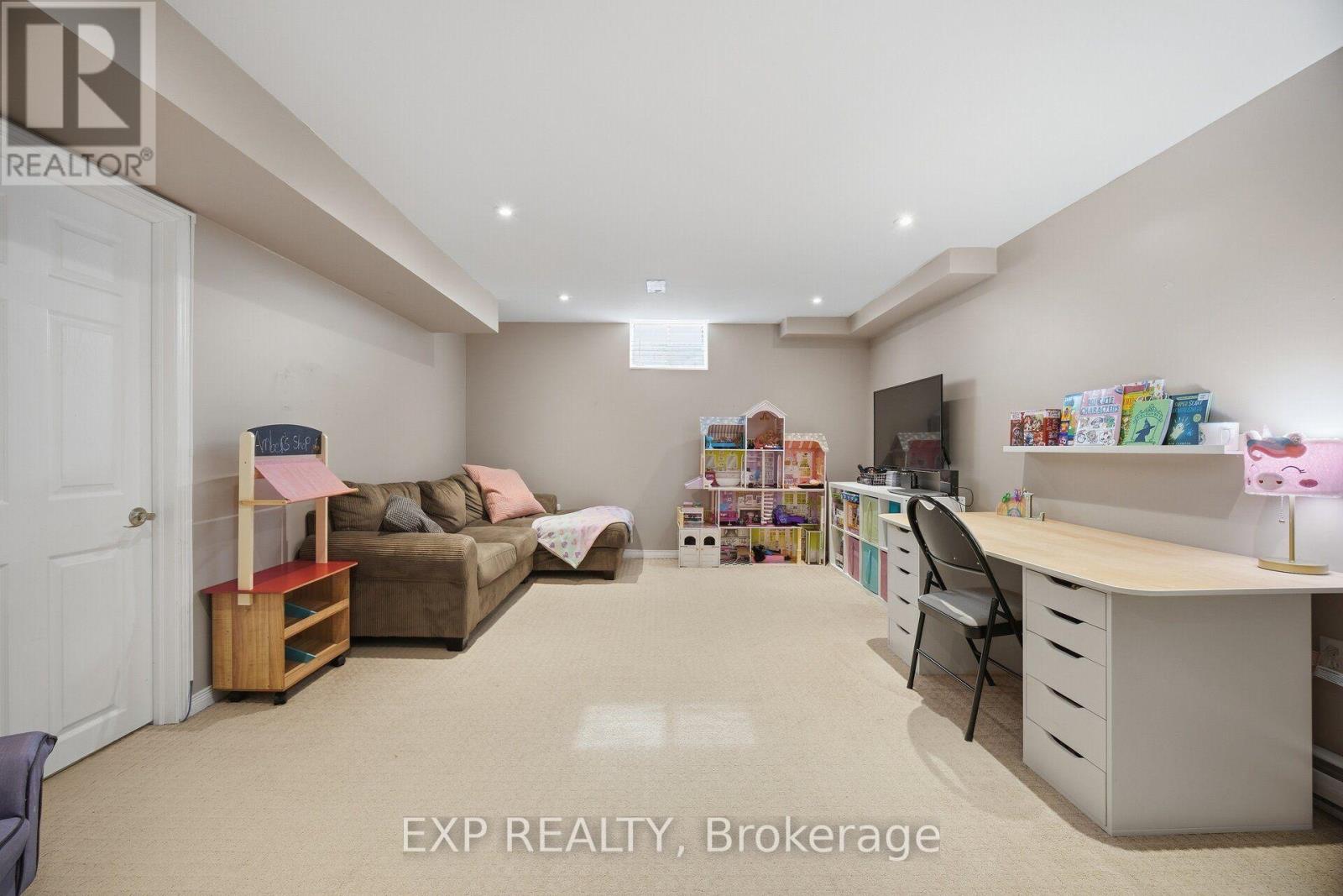 1014 BRADLEY TERRACE - 27