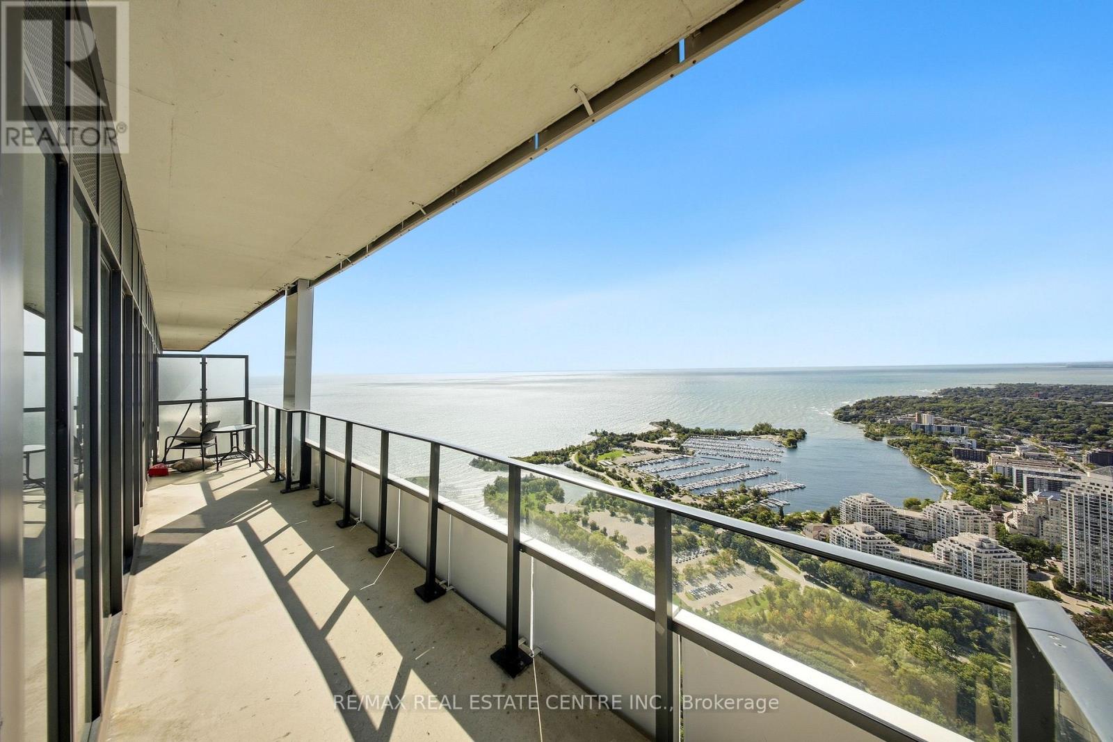 #6110 30 SHORE BREEZE DRIVE - 20