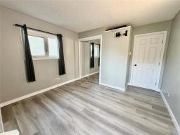 42 Main Street, Tyndall, MB R0E2B0 Photo 14