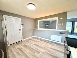 42 Main Street, Tyndall, MB R0E2B0 Photo 6