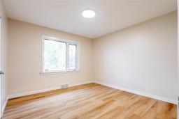 122 Ravelston Avenue E, Winnipeg, MB R2C0J9 Photo 13