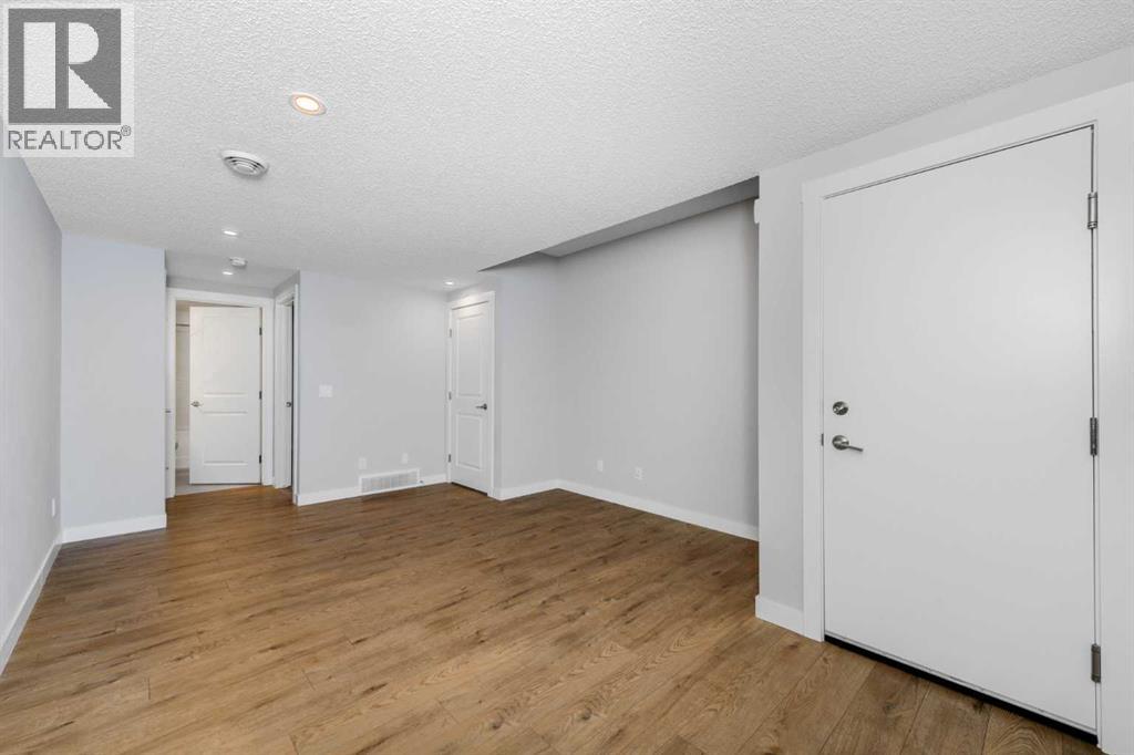 20913 Main Street SE - 28