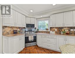 Bedroom 3 - 24 Charles Tupper Drive, Toronto, ON M1C2B1 Photo 10