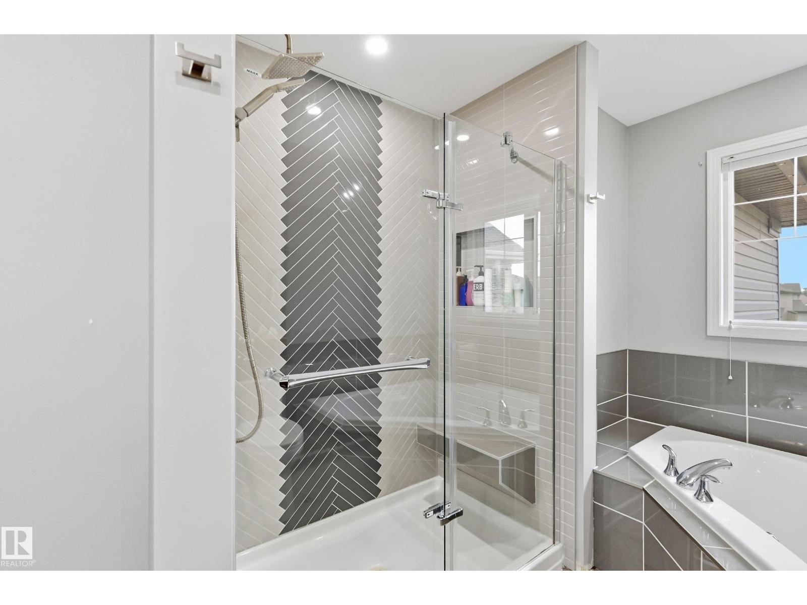 16511 136 ST NW - 23
