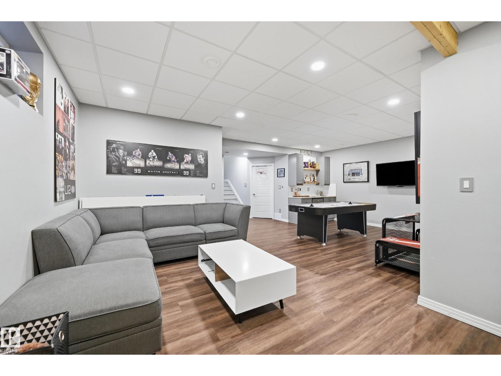 16511 136 ST NW - 31