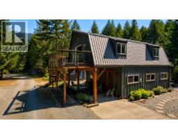 Living room - 7791 Hudgrove Rd, Lake Cowichan, BC V0R2G0 Photo 10