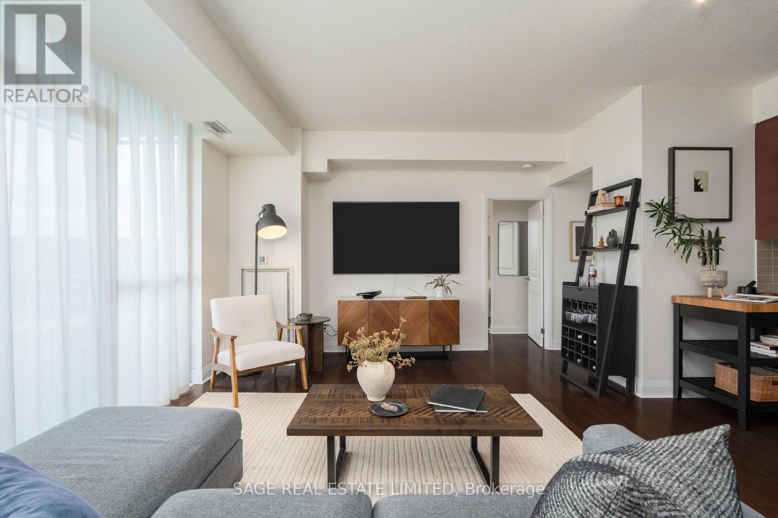 #202 1 HURONTARIO STREET - 11
