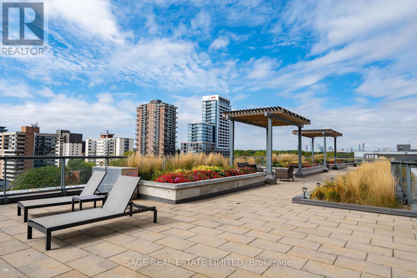 #202 1 HURONTARIO STREET - Image 32