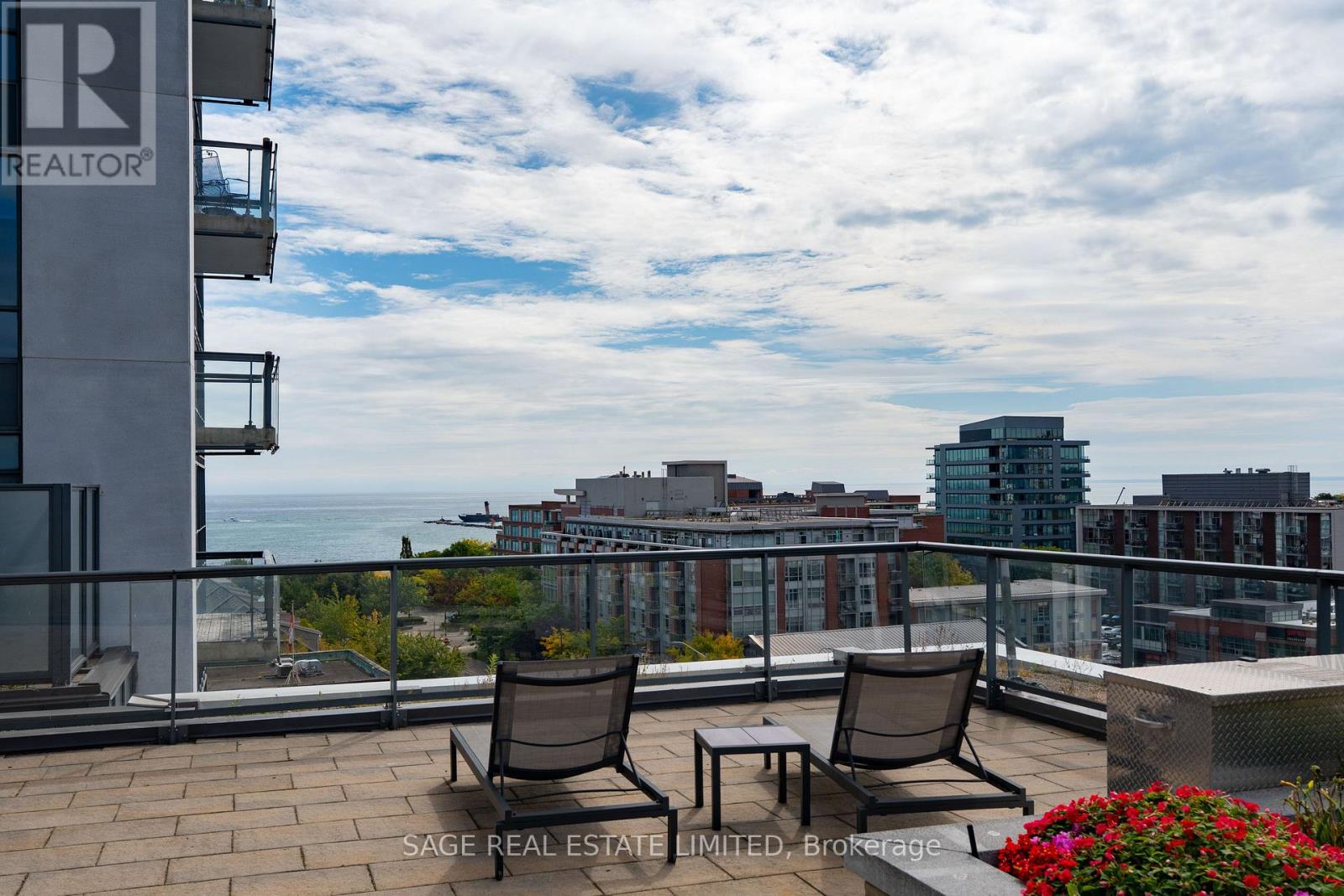 #202 1 HURONTARIO STREET - Image 33