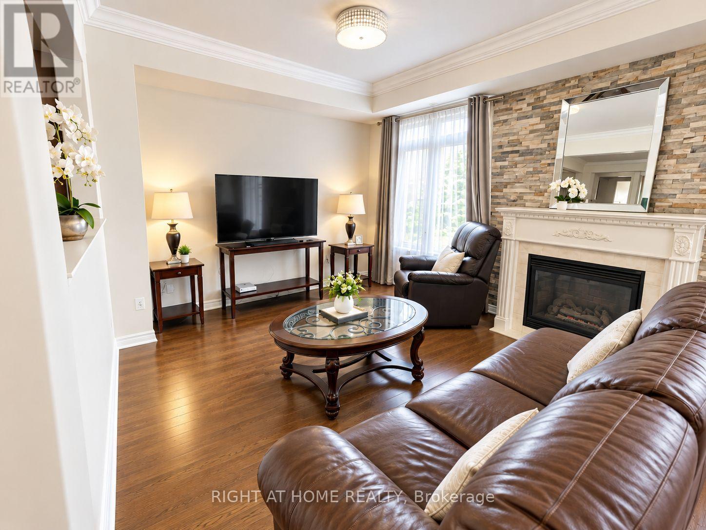 11 Littleriver Court, Vaughan, ON photo 7