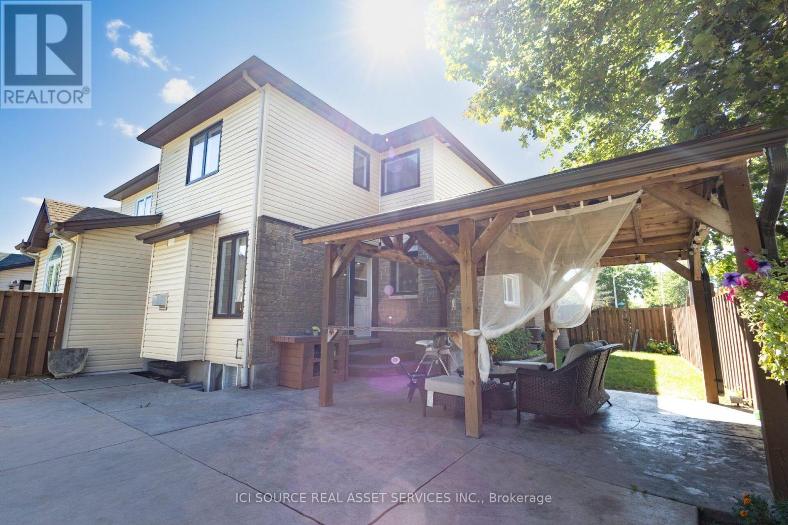 127 WATERBRIDGE DRIVE - Image 35