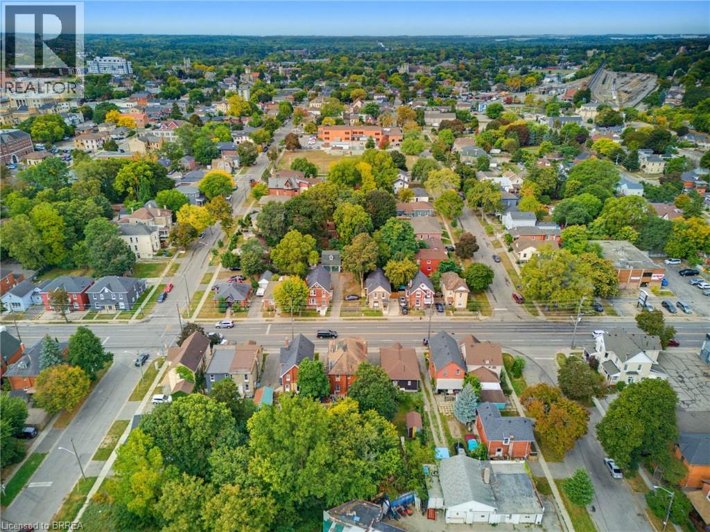 118 CLARENCE Street - 27