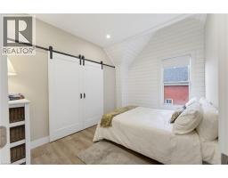 118 Clarence Street, Brantford, ON N3T2V4 Photo 17