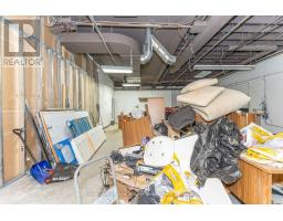Abu - 381 Richmond Street E, Toronto, ON M5A1P6 Photo 13