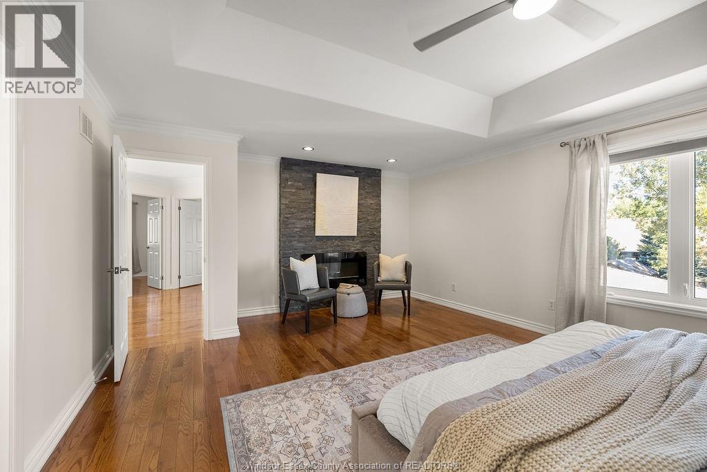 1004 WOODLAND CRES - 25
