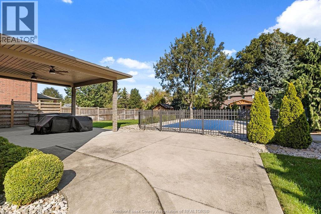 1004 WOODLAND CRES - 42