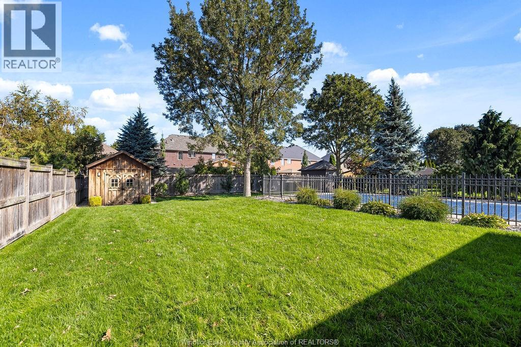 1004 WOODLAND CRES - 45