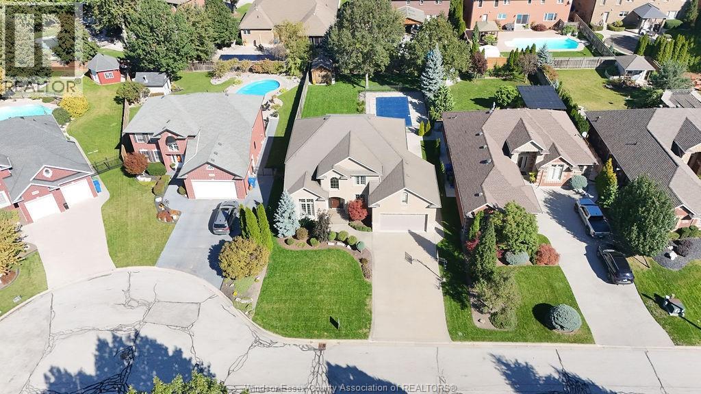 1004 WOODLAND CRES - 49