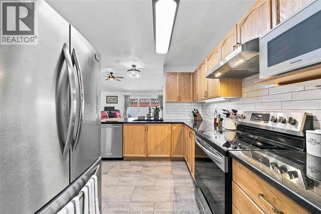 11125 FIRGROVE - 16