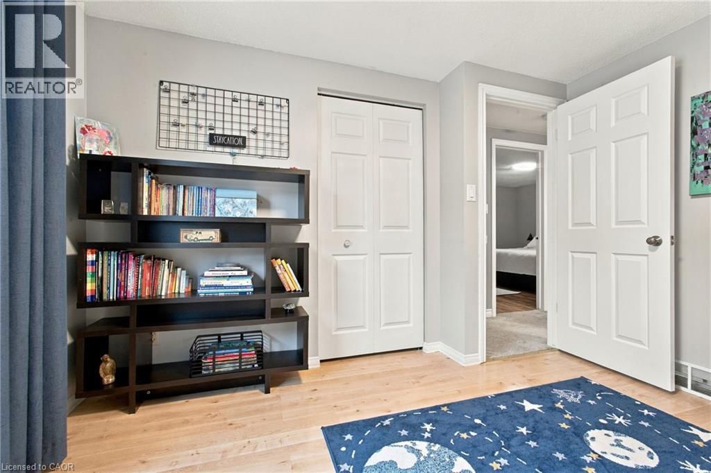 802 STRASBURG Road - 22