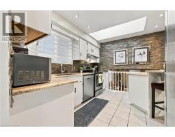 802 Strasburg Road, Kitchener, ON N2E2Y3 Photo 11