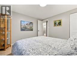 802 Strasburg Road, Kitchener, ON N2E2Y3 Photo 20