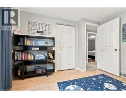 802 Strasburg Road, Kitchener, ON N2E2Y3 Photo 22