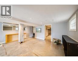1641 Hall Ave, Windsor, ON N8X4S2 Photo 31