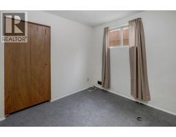 2009 41 Street SE - photo 22