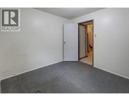 2009 41 Street SE - photo 23