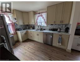 Kitchen - 487 Scholfield Avenue N, Welland, ON L3B1N3 Photo 7