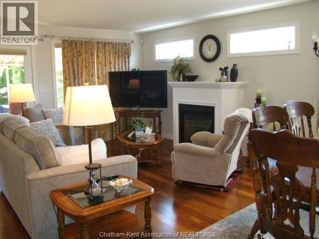 34 LANZ BOULEVARD - 11