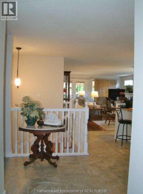 34 LANZ BOULEVARD - 8