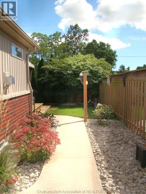 34 LANZ BOULEVARD - 44