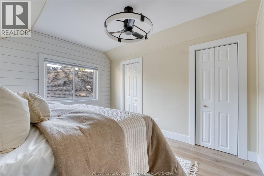 1325 Bernard - Image 18