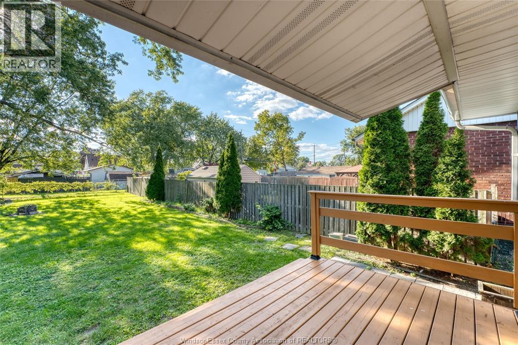 1325 Bernard - Image 28