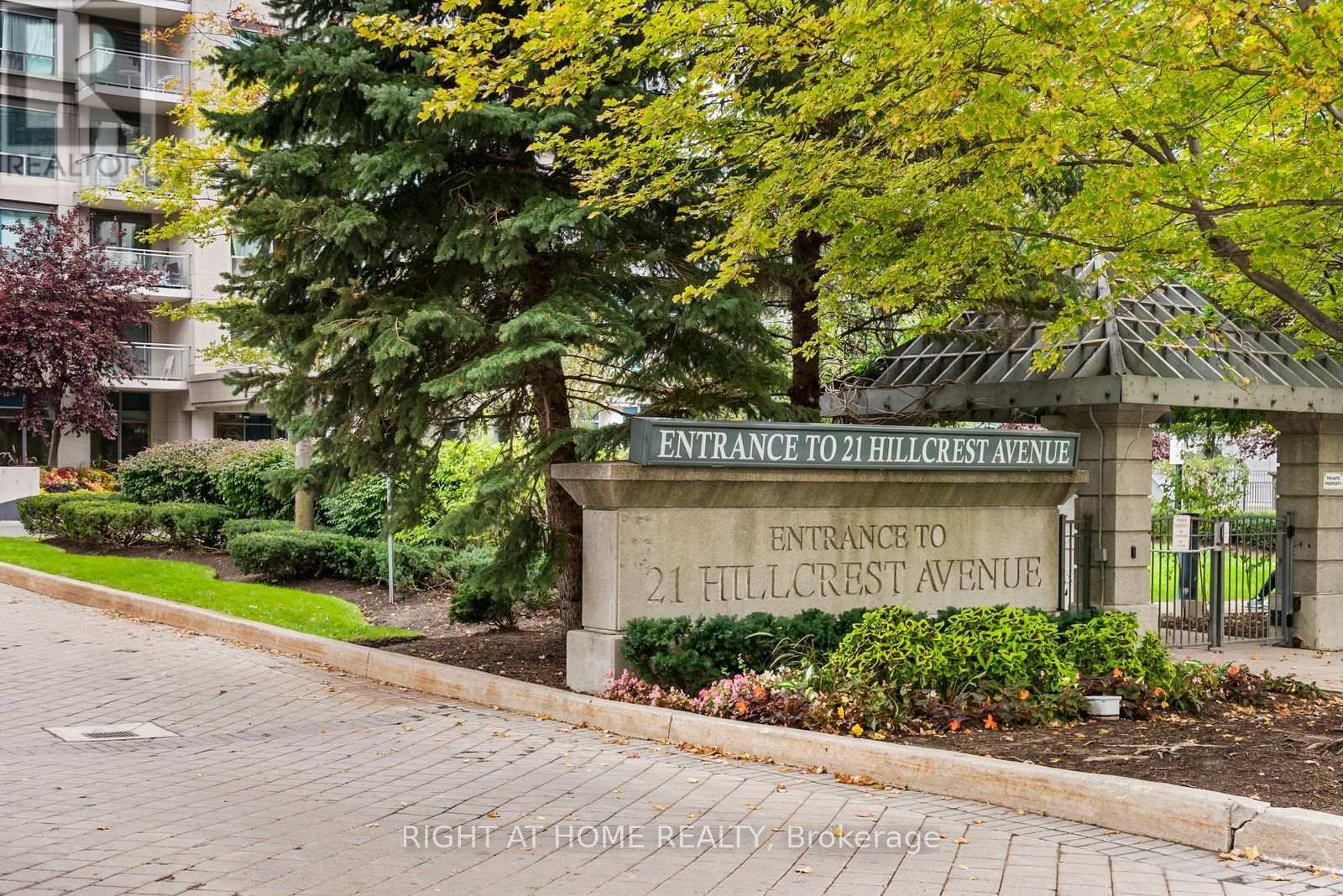 #901 21 HILLCREST AVENUE - 17
