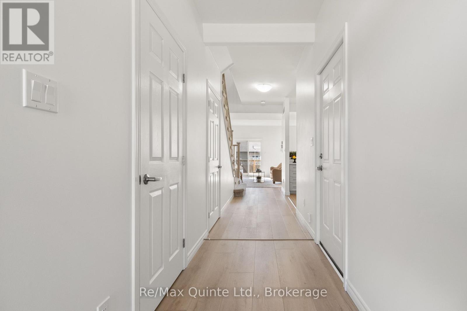 46 COTTONWOOD DRIVE - 12