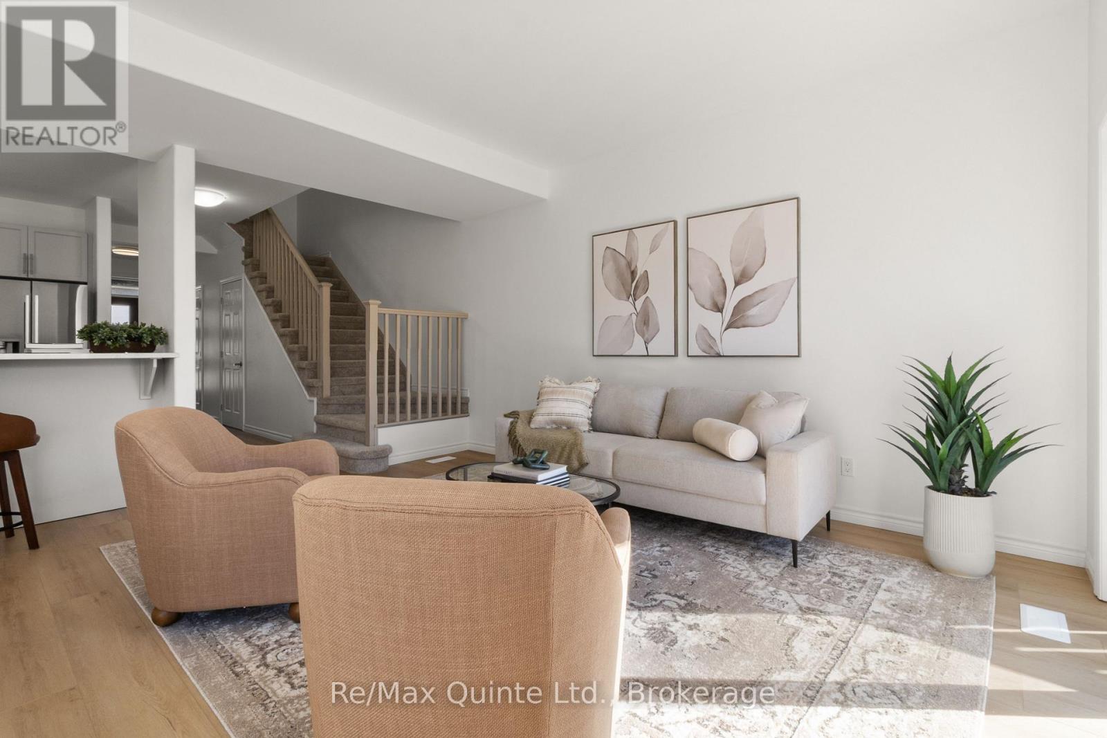 46 Cottonwood Drive, Belleville, ON photo 14